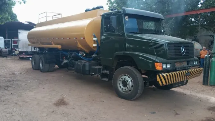 Mercedes 2635 6x4 1997 documento tanque.