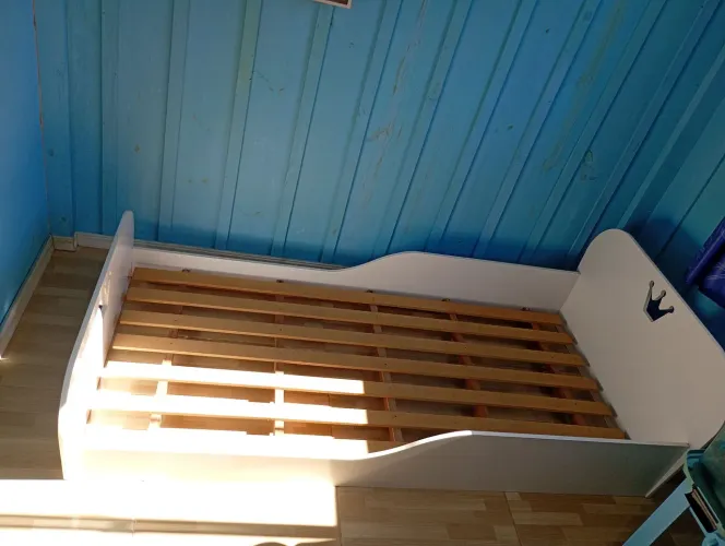 Cama infantil montessoriana 
