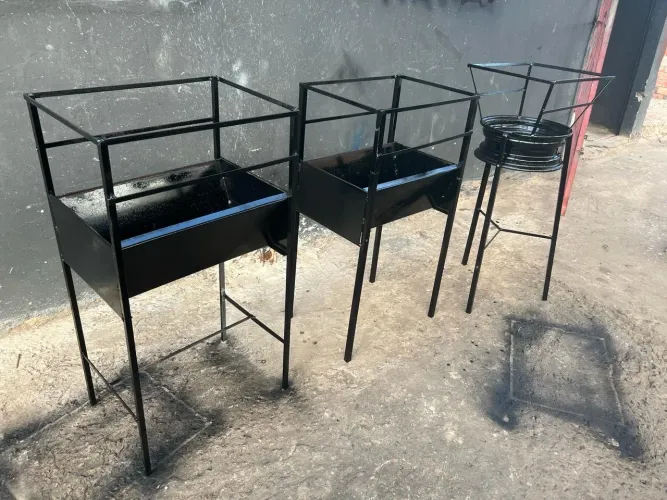 Vende-se churrasqueira 