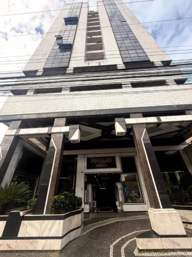 Sala comercial para venda tem 34 m2 com 1 banheiro em Centro - Joinville - SC