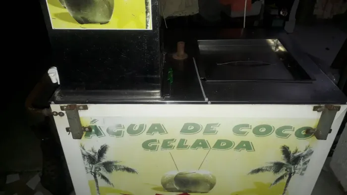 Carrinho para venda de água de côco