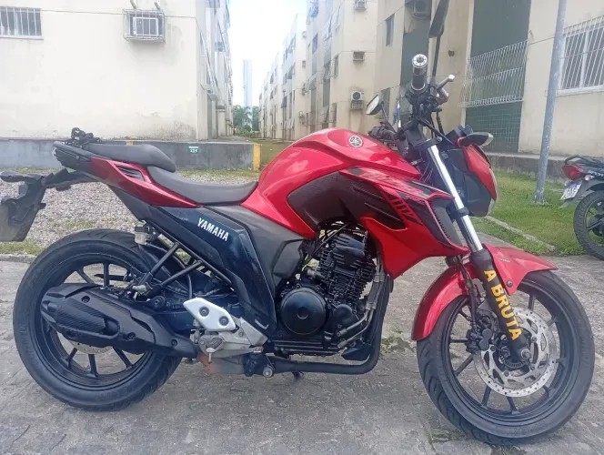 Pra vender hoje moto 250 RS 16.000