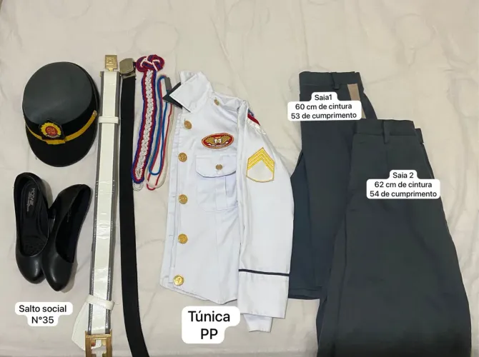 Vendo Túnica de gala feminina