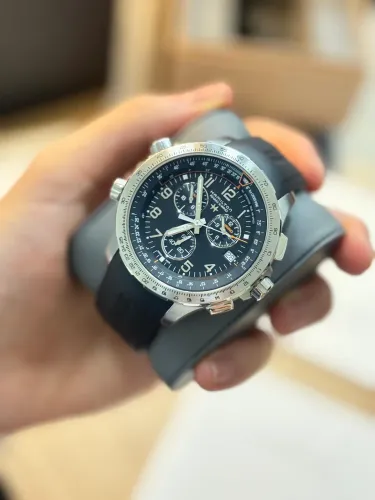HAMILTON KHAKI AVIATION X-WIND - REF. H *