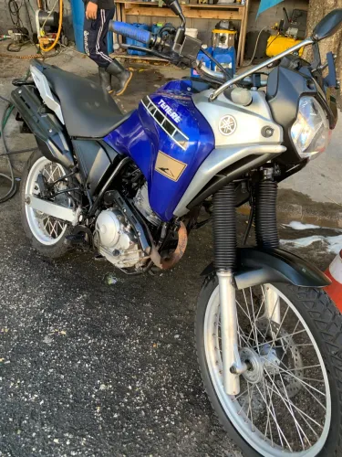 Tenere 250 