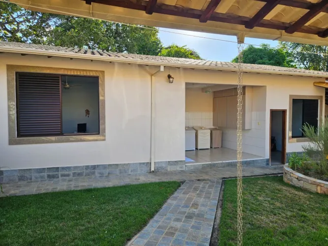 Locação Casa no Condomínio Manancial em Lagoa Santa-MG com Área Gourmet, Piscina