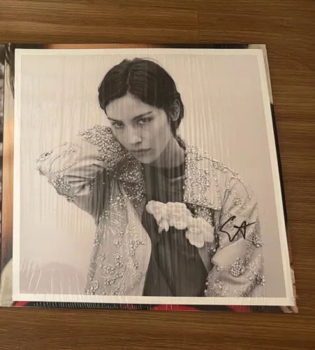 VINIL GRACIE ABRAMS DAUGHTER FROM HELL AUTOGRAFADO