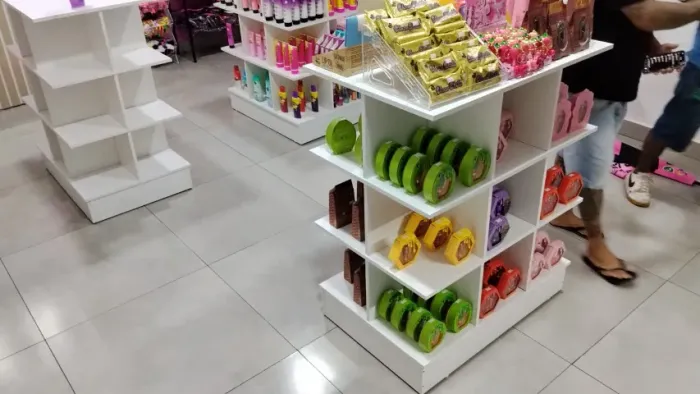 GÔNDOLA CENTRAL MDF NOVO