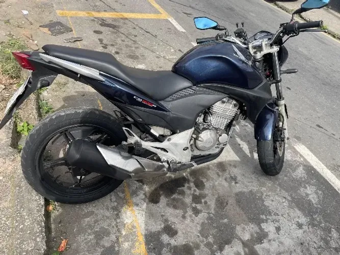 Moto cb300r 2011