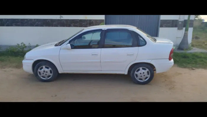 Chevrolet Corsa SED Class.spirit 1.0/1.0 Flexpower (álcool) 2009