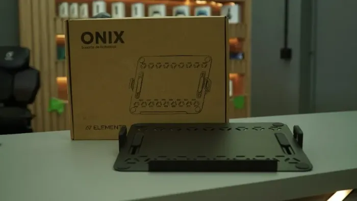 Suporte de Notebook Elements Onix por R$99,00