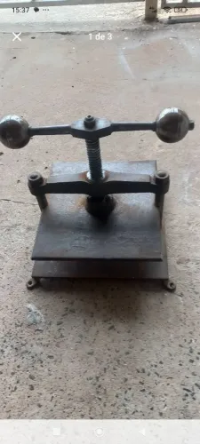 Prensa 28cm po 32cm