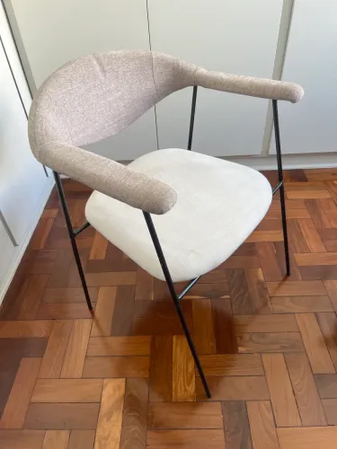 Vendo conjunto de 8 cadeiras AGDA design assinado!