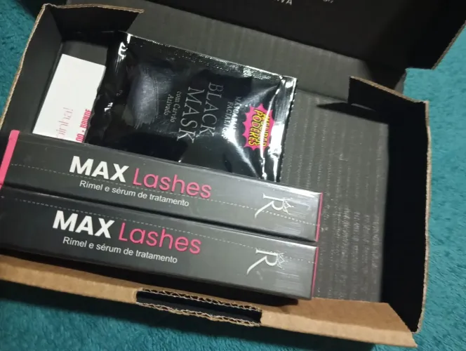 Rímel e sérum de tratamento MAX LASHES 2 unidades