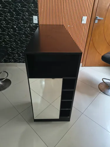BALCÃO COM ESPELHO 