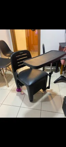 Móveis e produtos de salão de beleza
