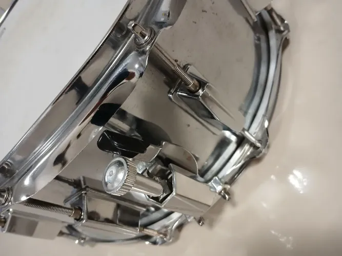 CAIXA DE BATERIA ACÚSTICA