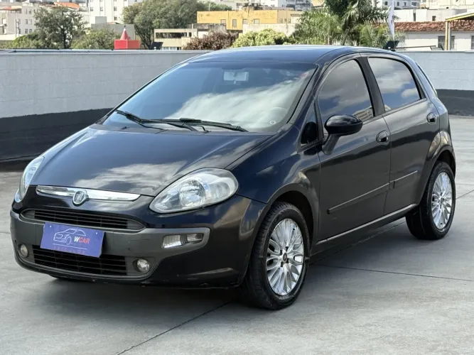 Fiat Punto Essence 1.6 Flex 16V 5P 2015