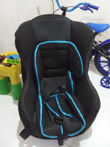 Vendo cadeirinha infantil pra carro
