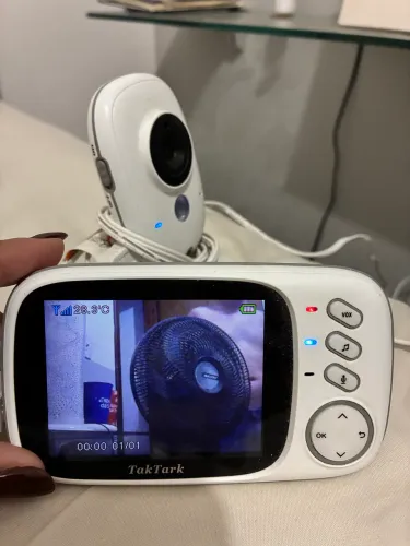 Babá eletrônica com visor e visão noturna 
