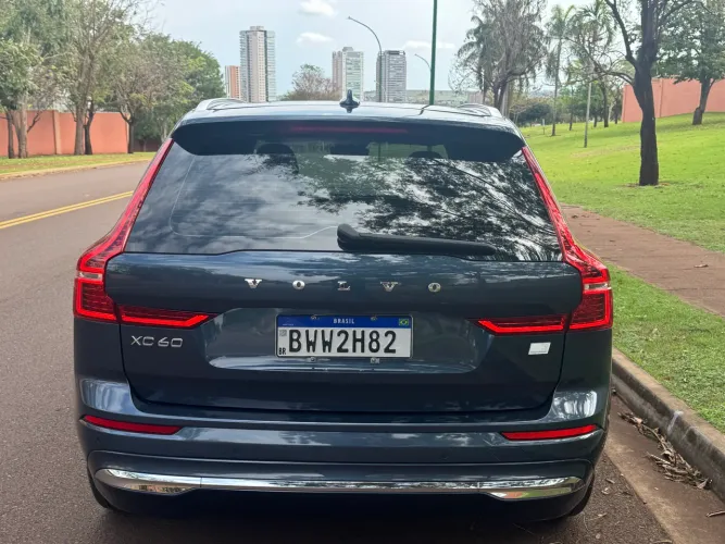Volvo XC-60 T-8 Plus 2.0 AWD (híbrido) 2023