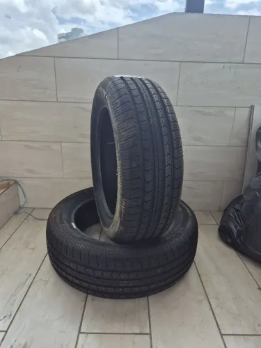 Pneus Onyx 195/55 R16 NUNCA USADOS