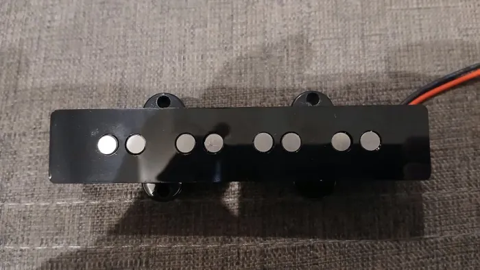 Captador (Ponte) Fleor vintage jazz bass 4 cordas, com imã de alnico 5, muito novo.