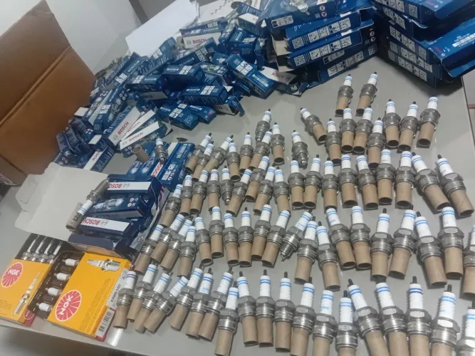 Lote Velas de Ignição Novas Bosch e NGK ACEITO PROPOSTAS E TUDO TEM NFE 