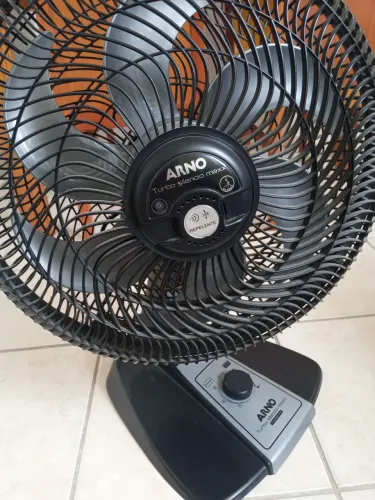 Ventilador Arno Turbe Force com Repelente