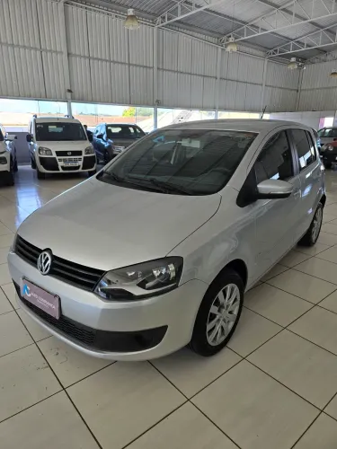 Volkswagen Fox 1.6 MI Total Flex 8V 5P 2014