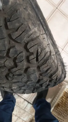 4 Pneus 245/70 r16 Remold