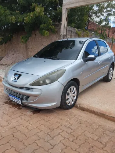 Peugeot 207 XR 1.4 Flex 8V 5P 2013