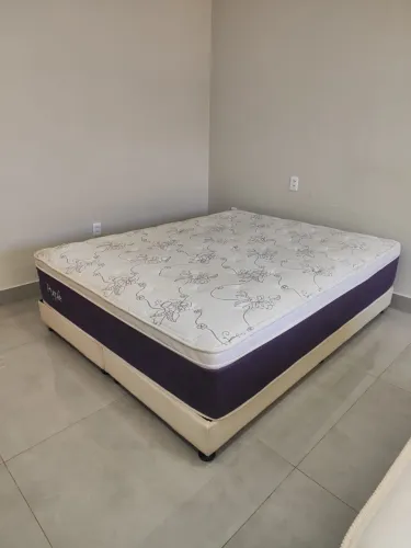 Cama box Queen Purple Size - Plumatex