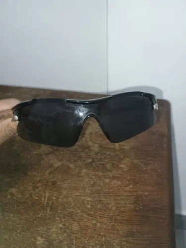 Óculos Escuro