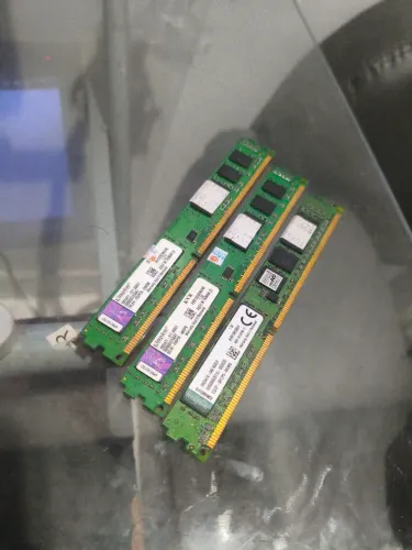 3 pentes de memória 4gb ddr3