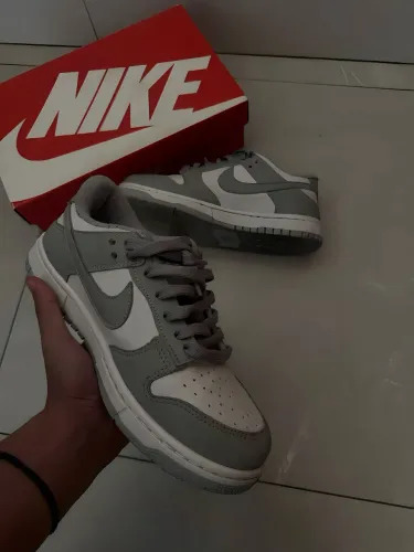 Dunk Low Retro