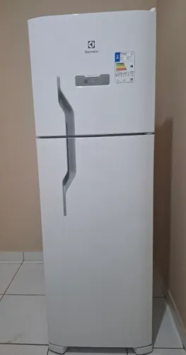 Vende - se Geladeira