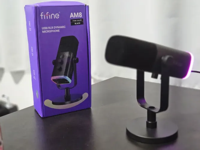 Microfone Dinâmico Fifine AmpliGame AM8