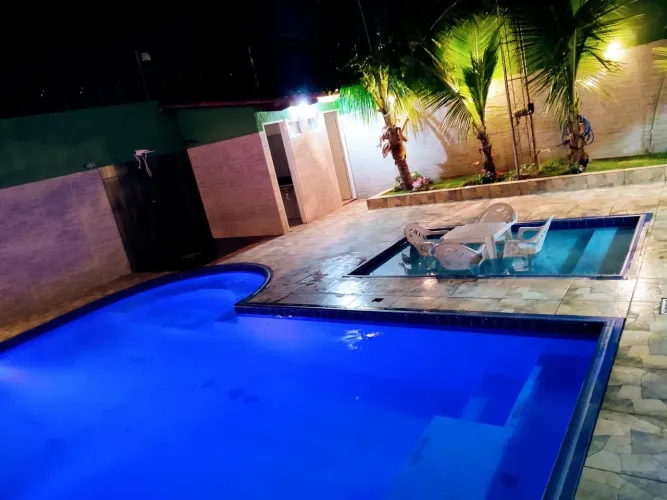 VENDO SOBRADO+ ESPAÇO DE EVENTO E SALA COMERCIAL 