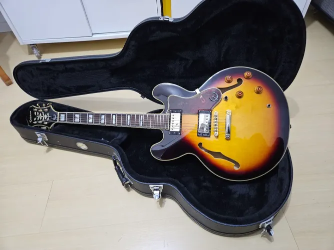Guitarra Gibson Epiphone Sherenton II VS