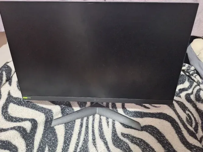 Monitor Gamer LG UltraGear 24" 180Hz Full HD IPS