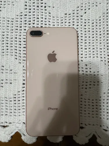 iPhone 8 Plus