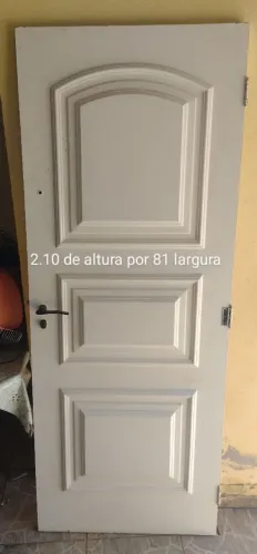 Porta com batente