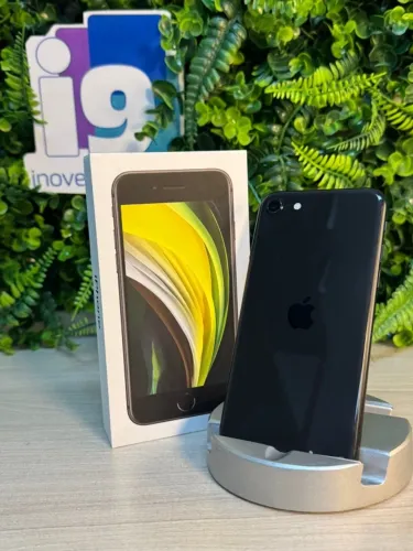 Iphone SE 256 GB Saúde de bateria 74% Cor preto Seminovo em boas condições