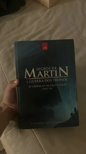 A GUERRA DOS TRONOS
