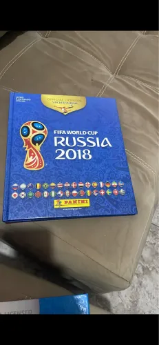 vendo álbum 2018 completo 