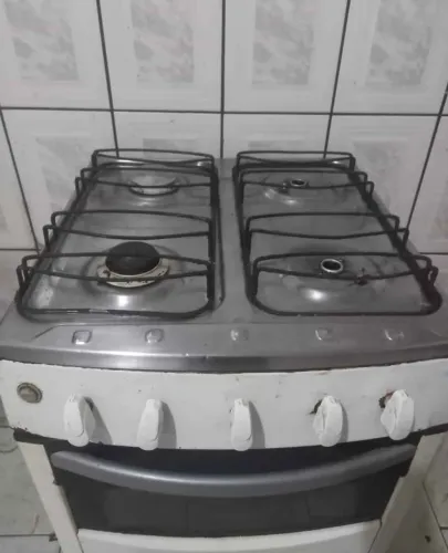 Fogão 4 bocas