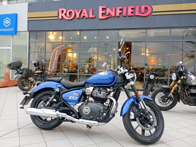 SUPER METEOR 650 ASTRAL BLUE 2025. VENDEDOR EDSON RIBEIRO