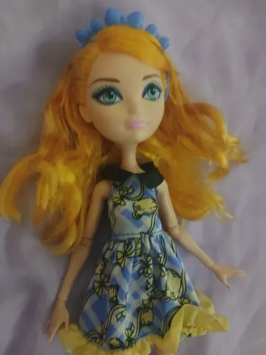 Ever after high blondie lockes- edição rara