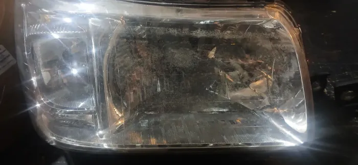 Par de Farol Uno e Fiorino